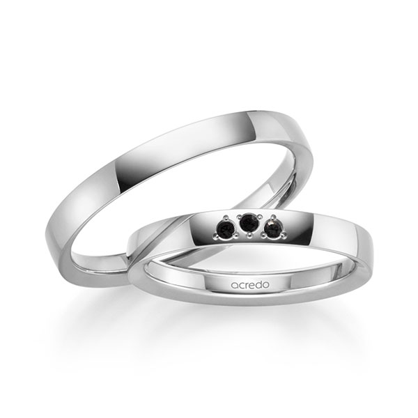 Set klassieke trouwringen in witgoud 14 kt. met in totaal 0,045 ct. Briljant Zwart van acredo