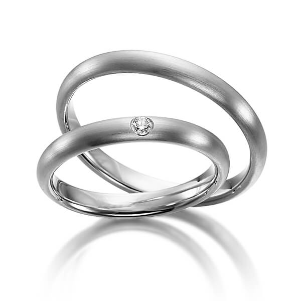 Set klassieke trouwringen in witgoud 14 kt. met in totaal 0,04 ct. Briljant tw/si van acredo - S-1112-1