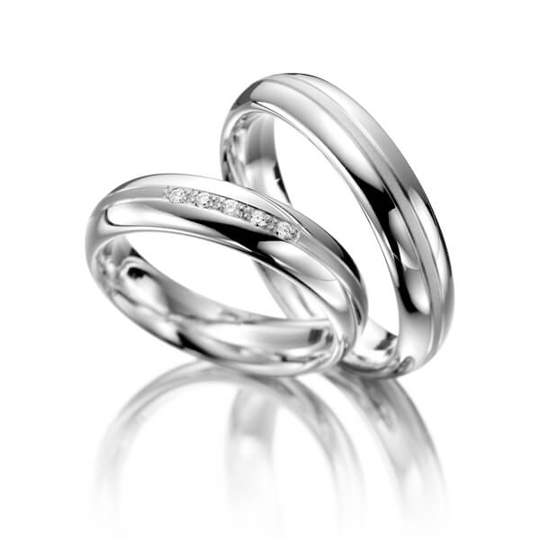 Set Klassieke trouwringen in witgoud 14 kt. met in totaal 0,05 ct. Briljant tw/si van Merii