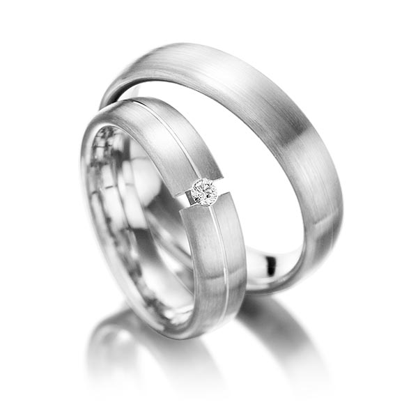 Set Klassieke trouwringen in witgoud 14 kt. met in totaal 0,05 ct. Briljant tw/si van Steinberg