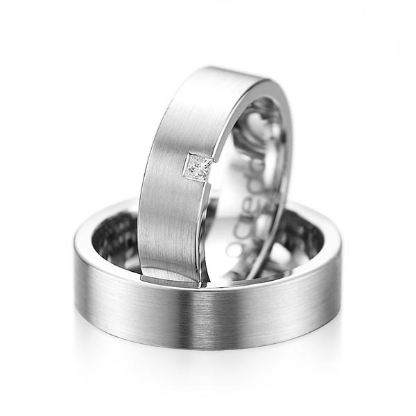 Set klassieke trouwringen in witgoud 14 kt. met in totaal 0,05 ct. Princess-Diamant tw/si van acredo - A-1075-1