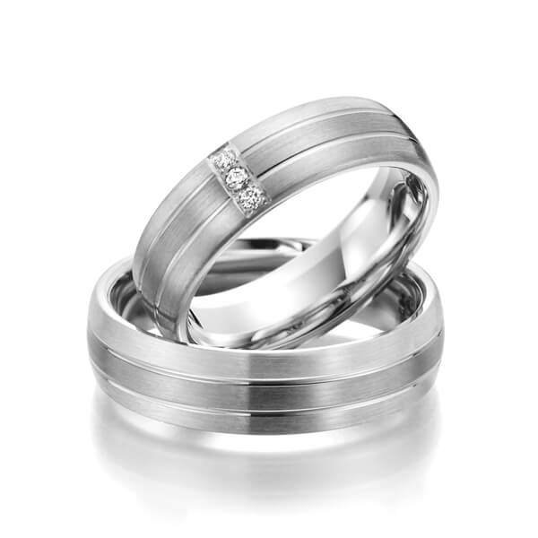 Set Klassieke trouwringen in witgoud 14 kt. met in totaal 0,06 ct. Briljant tw/si van Steinberg