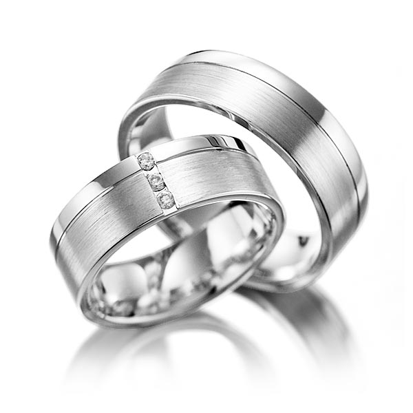 Set Klassieke trouwringen in witgoud 14 kt. met in totaal 0,06 ct. Briljant tw/si van Steinberg