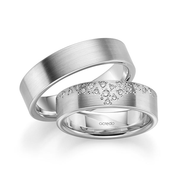 Set klassieke trouwringen in witgoud 14 kt. met in totaal 0,114 ct. Briljant tw/si van acredo - A-2194-1 Set klassieke trouwringen in witgoud 14 kt. met in totaal 0,114 ct. Briljant tw/si van acredo - A-2194-1