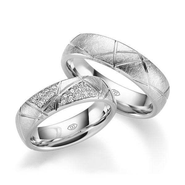 Set Klassieke trouwringen in witgoud 14 kt. met in totaal 0,14 ct. Briljant tw/si van Eternal Touch