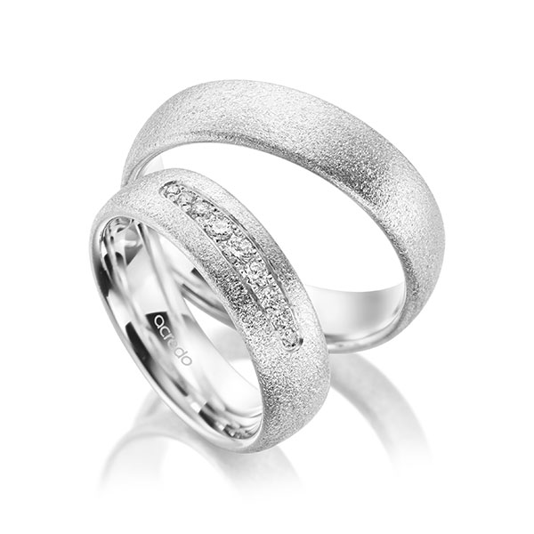 Set klassieke trouwringen in witgoud 14 kt. met in totaal 0,186 ct. Briljant tw/si van acredo - A-2017-2