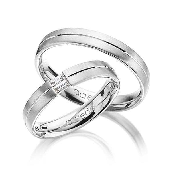 Set Klassieke trouwringen in witgoud 14 kt. met in totaal 0,1 ct. Baguette-Diamant tw,vs van acredo - A-1293-8 Set Klassieke trouwringen in witgoud 14 kt. met in totaal 0,1 ct. Baguette-Diamant tw,vs van acredo - A-1293-8