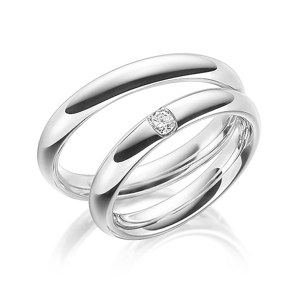 Set klassieke trouwringen in witgoud 14 kt. met in totaal 0,1 ct. Briljant tw/si van Steinberg - Q-1467-1