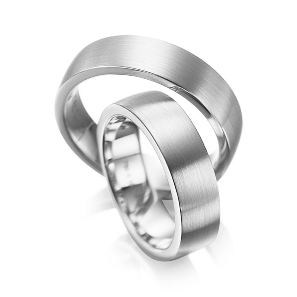 Set klassieke trouwringen in witgoud 14 kt. van acredo - A-1080-2