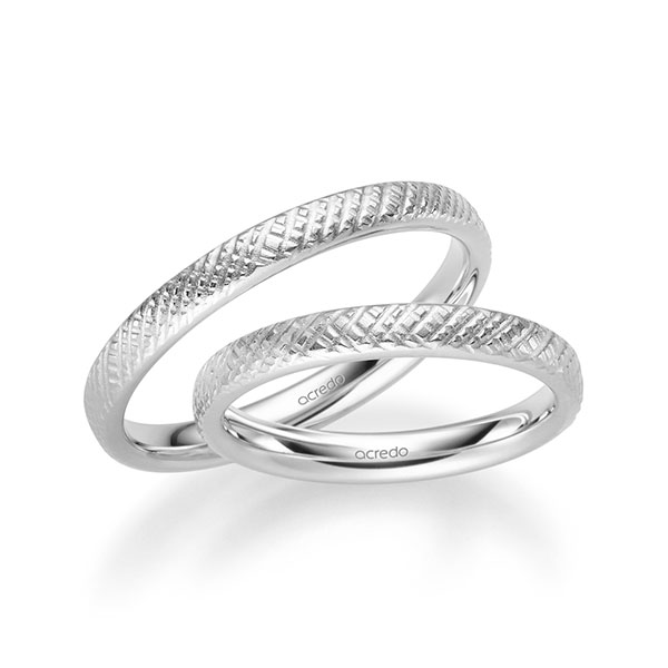 Set klassieke trouwringen in witgoud 14 kt. van acredo Set klassieke trouwringen in witgoud 14 kt. van acredo