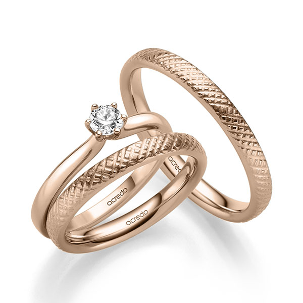 Tri-Set in roodgoud 14 kt. met in totaal 0,25 ct. Briljant tw/si van acredo